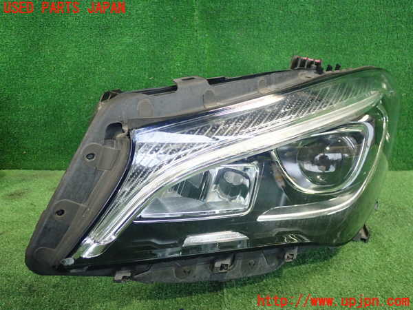 2UPJ-28051132]ベンツ CLA180 シューティングブレーク(117942)左ヘッドライト LED 中古_m0001.jpg