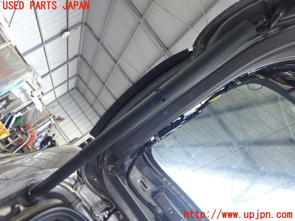 2UPJ-28051584]ベンツ CLA180 シューティングブレーク(117942)リアゲートダンパー 中古_m0002.jpg