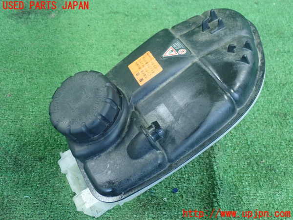 2UPJ-28052410]ベンツ CLA180 シューティングブレーク(117942)ラジエータータンク 中古_m0001.jpg