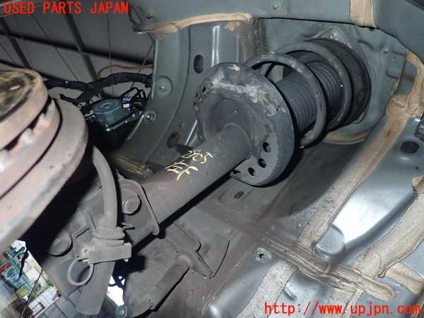 2UPJ-28055025]ベンツ CLA180 シューティングブレーク(117942)左フロントストラット 中古_m0002.jpg
