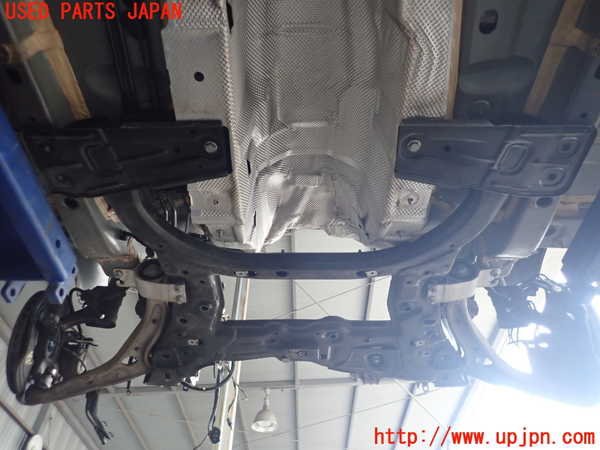 2UPJ-28055285]ベンツ CLA180 シューティングブレーク(117942)フロントメンバー 中古_m0002.jpg