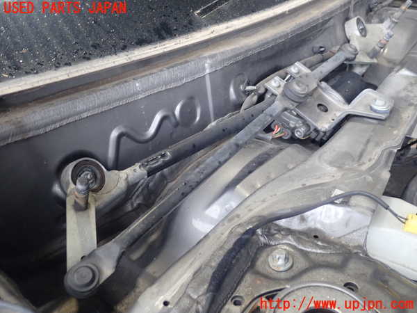 2UPJ-28056770]ベンツ CLA180 シューティングブレーク(117942)フロントワイパーモーター 中古_m0002.jpg