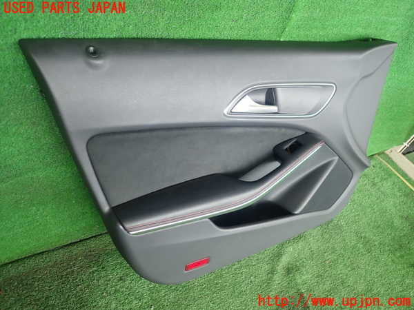 2UPJ-28051264]ベンツ CLA180 シューティングブレーク(117942)左前ドア内張り 中古_m0002.jpg