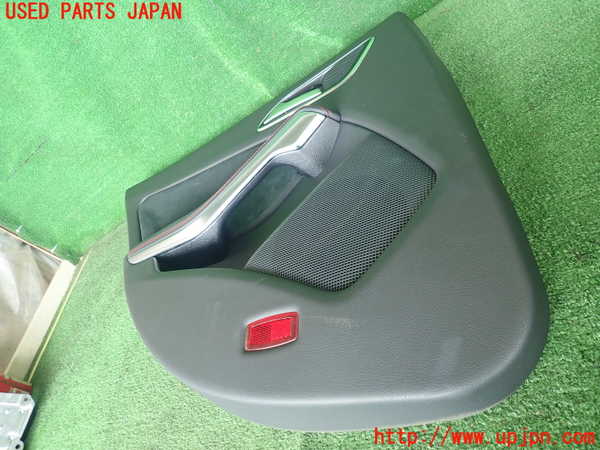 2UPJ-28051324]ベンツ CLA180 シューティングブレーク(117942)左後ドア内張り 中古_m0003.jpg