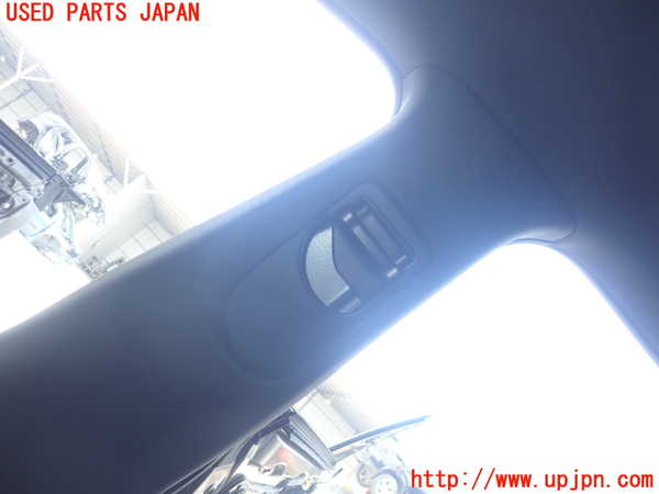 2UPJ-28057665]ベンツ CLA180 シューティングブレーク(117942)右センターピラートリム 中古_m0002.jpg