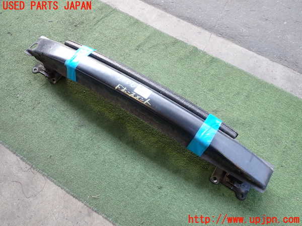 5UPJ-28061014]VW ニュービートルカブリオレ(1YAZJ)フロントバンパーホースメント 中古_m0001.jpg