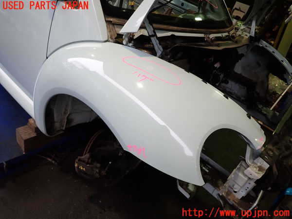 2UPJ-28061080]VW ニュービートルカブリオレ(1YAZJ)右前フェンダー 【ジャンク品】 中古_m0001.jpg