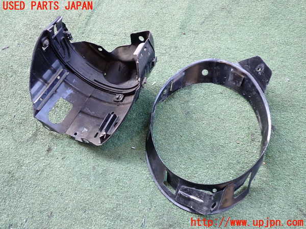 5UPJ-28061142]VW ニュービートルカブリオレ(1YAZJ)左ヘッドライトリム 中古_m0001.jpg