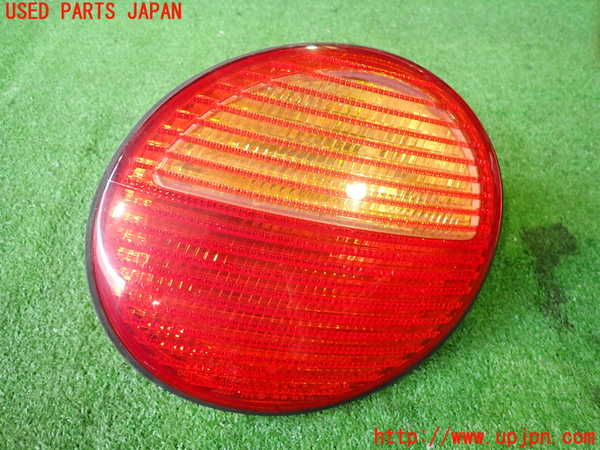 2UPJ-28061530]VW ニュービートルカブリオレ(1YAZJ)右テールランプ 中古_m0001.jpg