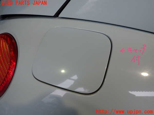 2UPJ-28061690]VW ニュービートルカブリオレ(1YAZJ)フューエルリッド 中古_m0001.jpg