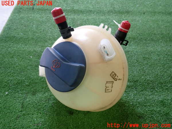 2UPJ-28062410]VW ニュービートルカブリオレ(1YAZJ)ラジエータータンク 中古_m0001.jpg