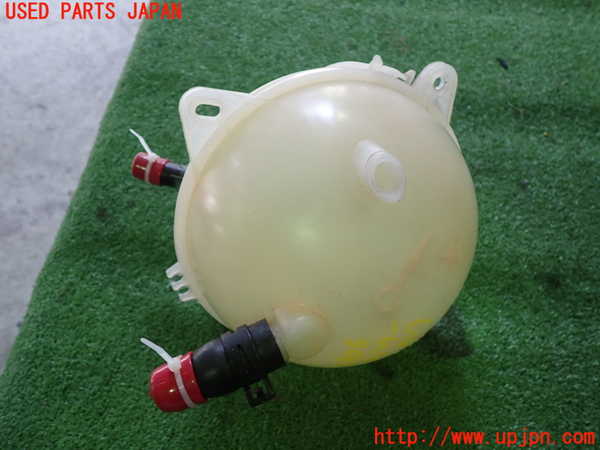 2UPJ-28062410]VW ニュービートルカブリオレ(1YAZJ)ラジエータータンク 中古_m0002.jpg
