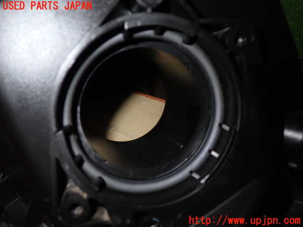 2UPJ-28062560]VW ニュービートルカブリオレ(1YAZJ)エアクリーナーボックス 中古_m0002.jpg
