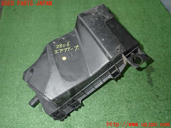 2UPJ-28062560]VW ニュービートルカブリオレ(1YAZJ)エアクリーナーボックス 中古_m0003.jpg