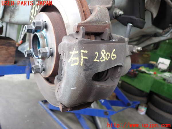 5UPJ-28064080]VW ニュービートルカブリオレ(1YAZJ)右フロントキャリパー 中古_m0001.jpg