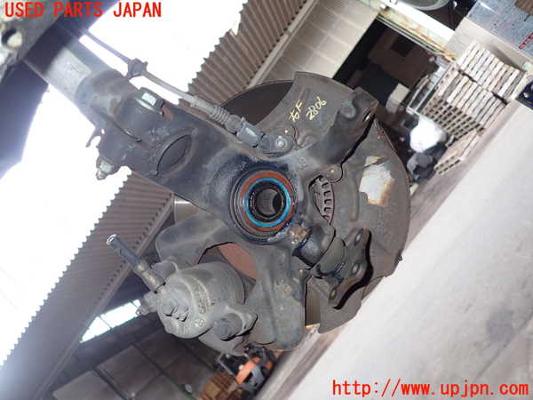 2UPJ-28064290]VW ニュービートルカブリオレ(1YAZJ)右フロントナックルハブ 中古_m0002.jpg