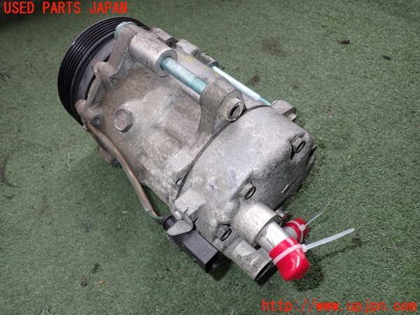 2UPJ-28066025]VW ニュービートルカブリオレ(1YAZJ)エアコンコンプレッサー 中古_m0003.jpg