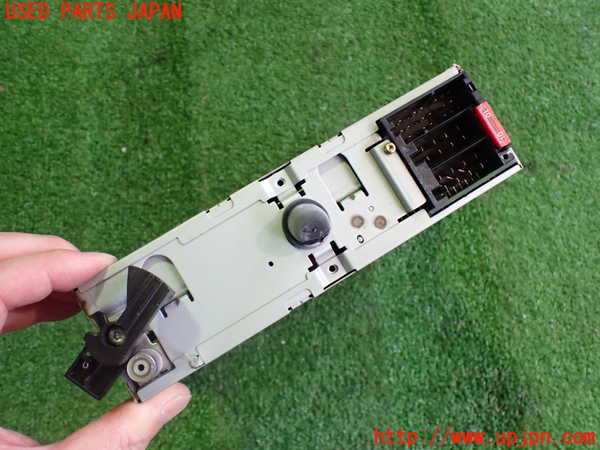 2UPJ-28066480]VW ニュービートルカブリオレ(1YAZJ)CDプレーヤー 【ジャンク品】 中古_m0004.jpg
