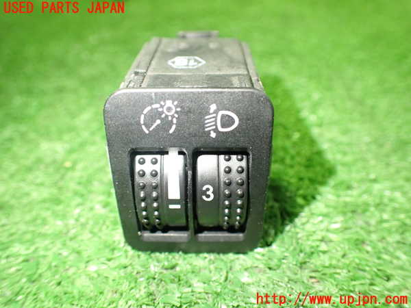 2UPJ-28066307]VW ニュービートルカブリオレ(1YAZJ)スイッチ2 (メーター照度) 中古_m0001.jpg