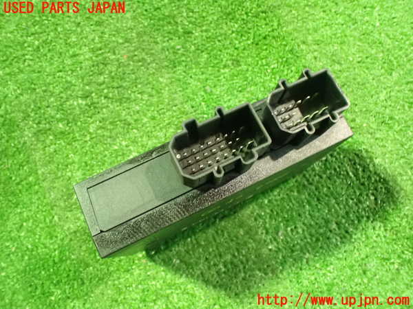 2UPJ-28066147]VW ニュービートルカブリオレ(1YAZJ)コンピューター2 中古_m0003.jpg