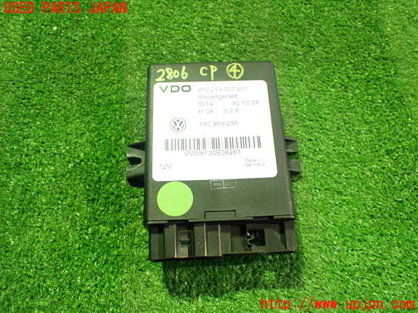 5UPJ-28066149]VW ニュービートルカブリオレ(1YAZJ)コンピューター4 中古_m0001.jpg