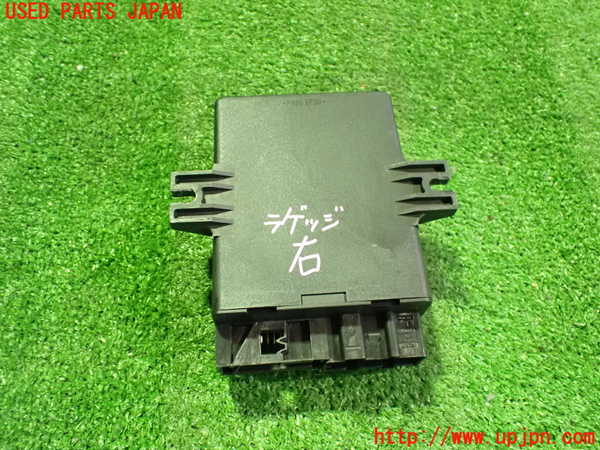 5UPJ-28066149]VW ニュービートルカブリオレ(1YAZJ)コンピューター4 中古_m0002.jpg