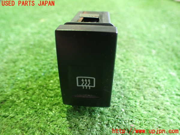 2UPJ-28066300]VW ニュービートルカブリオレ(1YAZJ)デフォッガースイッチ 中古_m0001.jpg