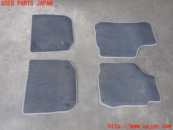 2UPJ-28067800]VW ニュービートルカブリオレ(1YAZJ)フロアマット 中古_m0004.jpg