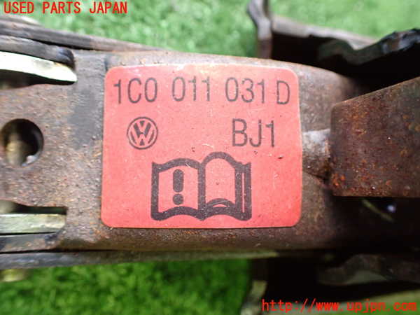 2UPJ-28067805]VW ニュービートルカブリオレ(1YAZJ)車載工具 中古_m0002.jpg