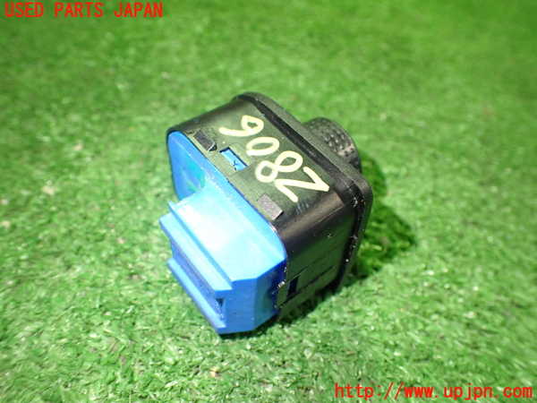 2UPJ-28066280]VW ニュービートルカブリオレ(1YAZJ)ミラースイッチ 中古_m0003.jpg