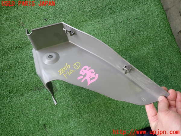 2UPJ-28067691]VW ニュービートルカブリオレ(1YAZJ)内装トリム類1 中古_m0003.jpg