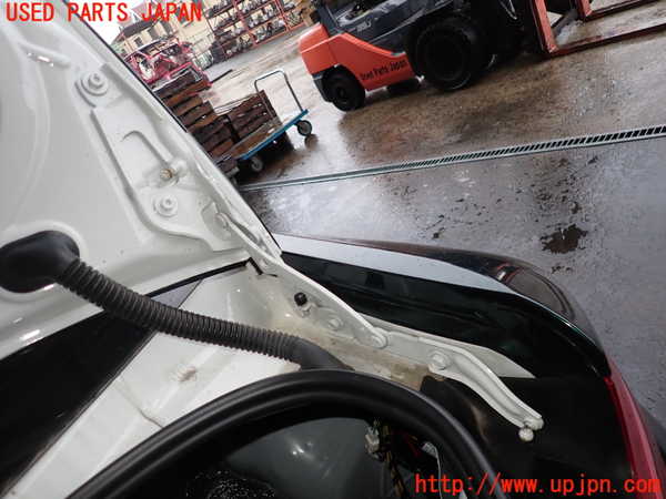 2UPJ-28071513]BMW M2 クーペ(2U30)(F87)トランクヒンジ1 中古_m0001.jpg