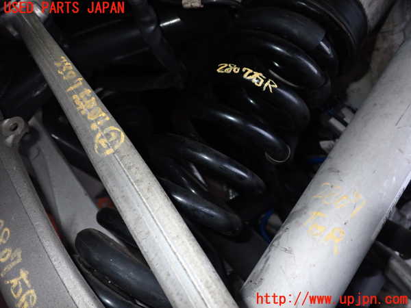 5UPJ-28075100]BMW M2 クーペ(2U30)(F87)右リアスプリング 中古_m0001.jpg