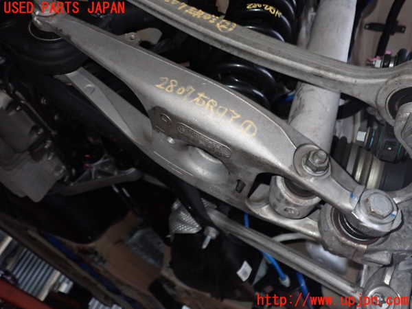 2UPJ-28075200]BMW M2 クーペ(2U30)(F87)右リアロアアーム1 中古_m0001.jpg