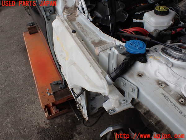 2UPJ-28076791]BMW M2 クーペ(2U30)(F87)ウォッシャータンク1 中古_m0001.jpg