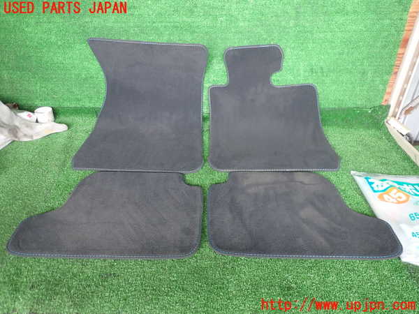 2UPJ-28077800]BMW M2 クーペ(2U30)(F87)フロアマット 中古_m0001.jpg