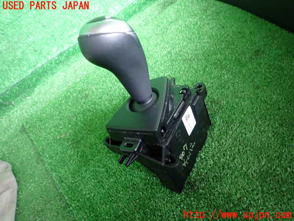 2UPJ-28077555]BMW M2 クーペ(2U30)(F87)ATシフトレバー 中古_m0002.jpg