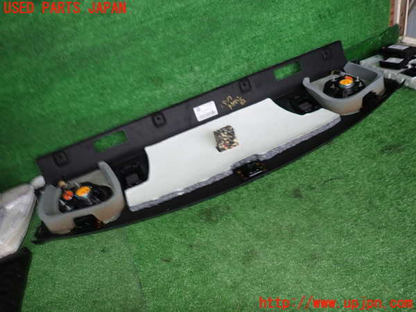 5UPJ-28077761]BMW M2 クーペ(2U30)(F87)トノカバー1 中古_m0002.jpg