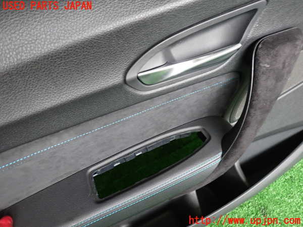2UPJ-28071264]BMW M2 クーペ(2U30)(F87)左ドア内張り 中古_m0002.jpg