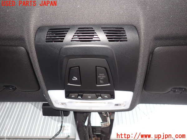 2UPJ-28076411]BMW M2 クーペ(2U30)(F87)ルームランプ1 (1列目真中) 中古_m0001.jpg