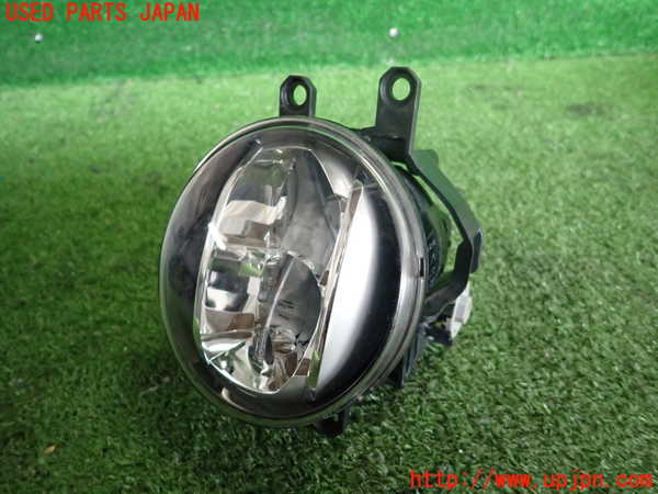 2UPJ-28081182]ハリアー(ZSU60W)左フォグ 中古_m0001.jpg