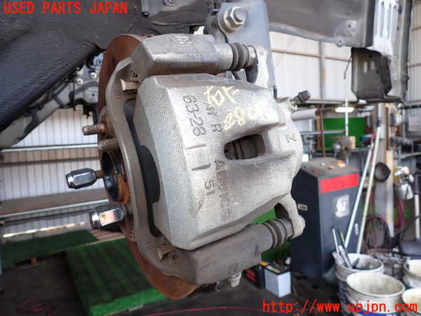 2UPJ-28084080]ハリアー(ZSU60W)右フロントキャリパー 中古_m0001.jpg