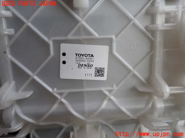 2UPJ-28086081]ハリアー(ZSU60W)エバポレーター1 中古_m0002.jpg