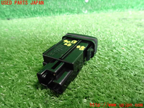 2UPJ-28086306]ハリアー(ZSU60W)スイッチ1 (トランクオープナー) 中古_m0002.jpg