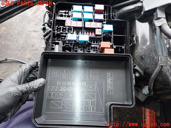 2UPJ-28086742]ハリアー(ZSU60W)ヒューズボックス2 中古_m0002.jpg
