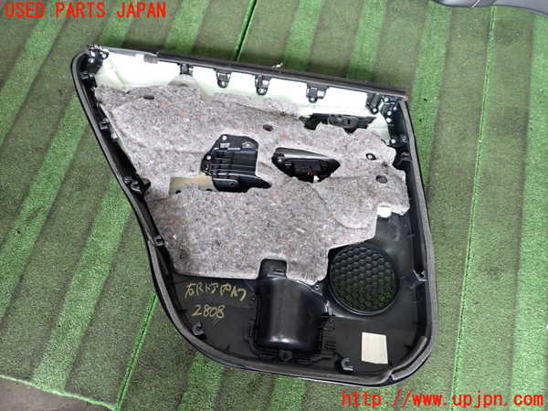 2UPJ-28081294]ハリアー(ZSU60W)右後ドア内張り 中古_m0005.jpg