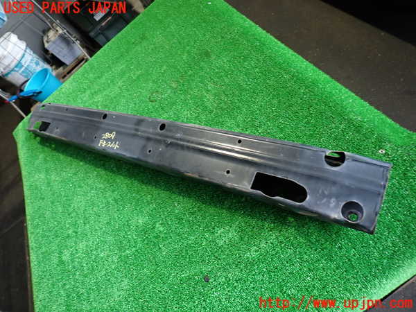 2UPJ-28091014]ハイエースバン200系(KDH201V)フロントバンパーホースメント 中古_m0002.jpg