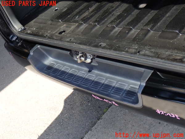2UPJ-28091610]ハイエースバン200系(KDH201V)リアバンパー 中古_m0005.jpg