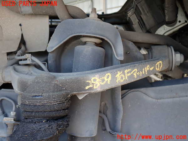 2UPJ-28095126]ハイエースバン200系(KDH201V)右フロントアッパーアーム1 中古_m0001.jpg