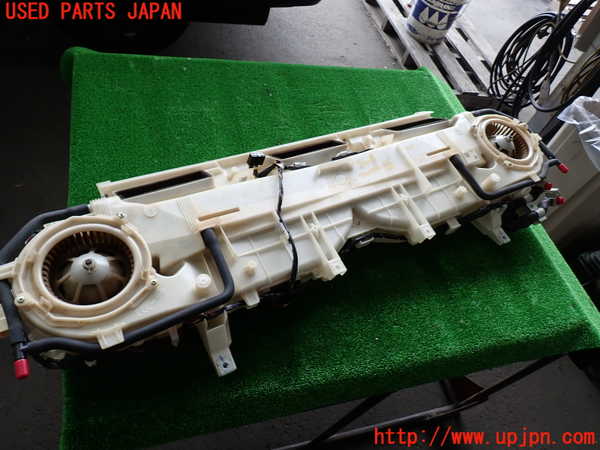 2UPJ-28096081]ハイエースバン200系(KDH201V)エバポレーター1 中古_m0001.jpg